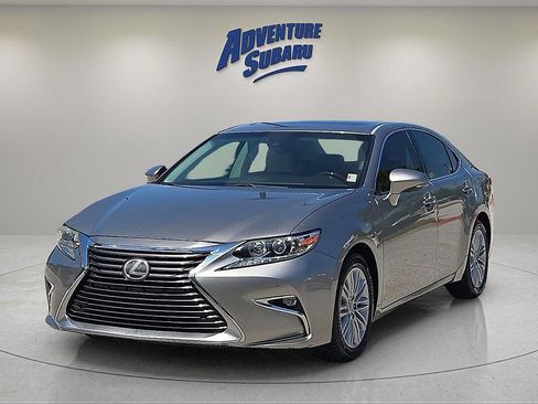 Used 2016 Lexus ES 350 w/ Premium Package w/Wood Trim FWD image 2