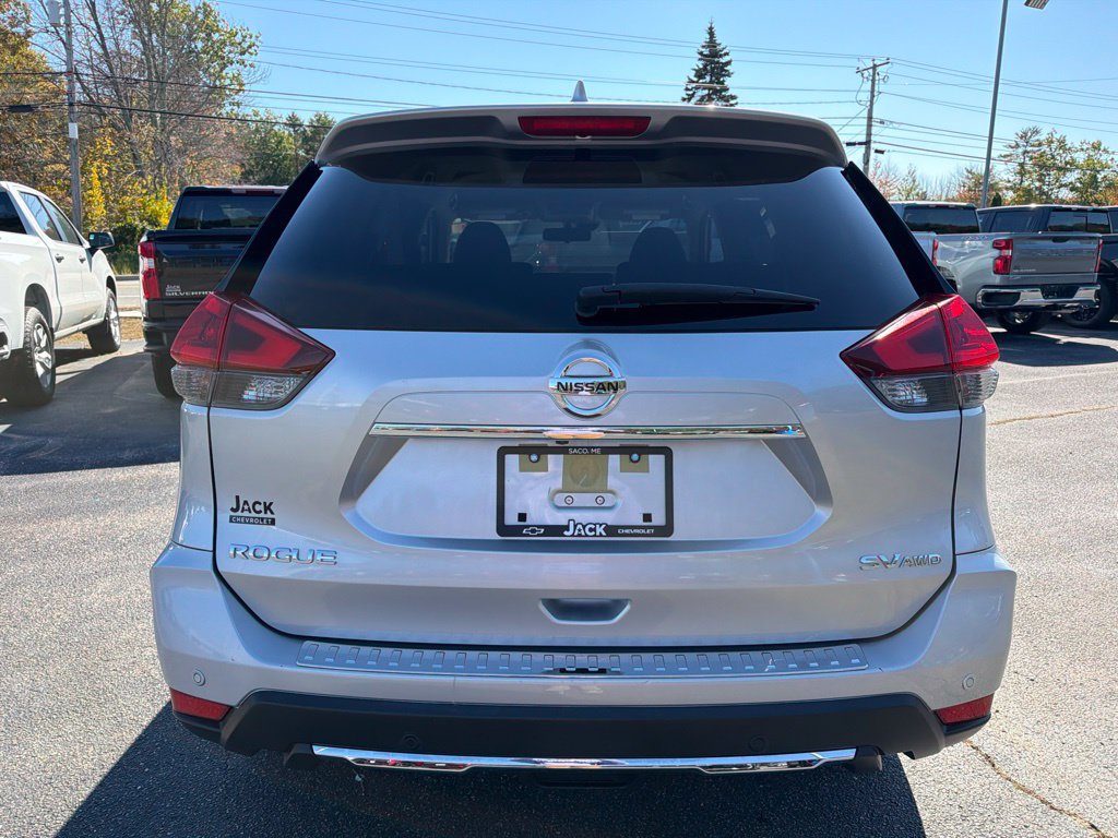Used 2020 Nissan Rogue SV AWD/4WD image 6