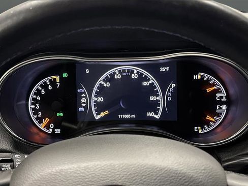 Used 2022 Jeep Grand Cherokee Limited image 18