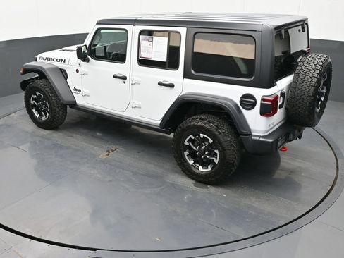 Used 2025 Jeep Wrangler Unlimited Rubicon image 43