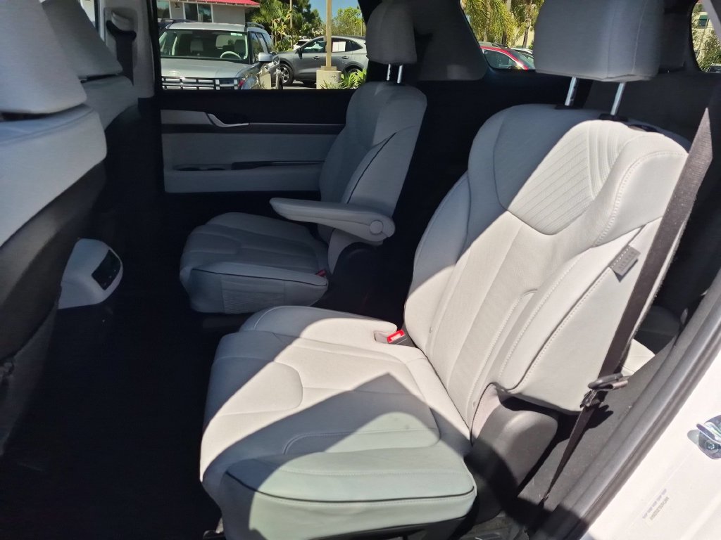 Used 2025 Hyundai Palisade SEL AWD/4WD image 28