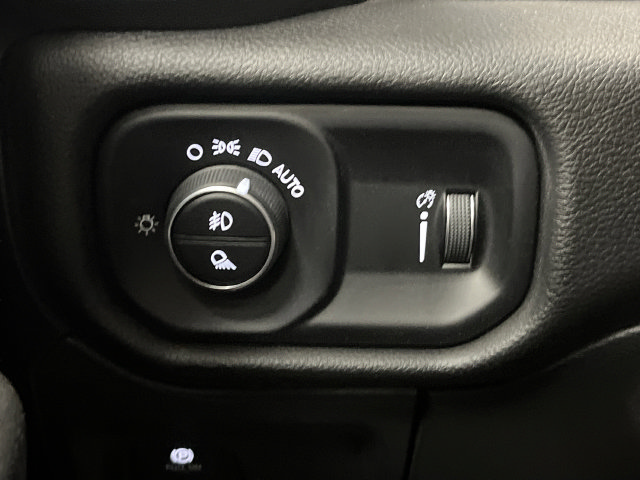 Used 2024 RAM 1500 Big Horn AWD/4WD image 23