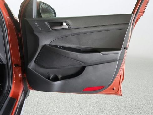 Used 2018 Hyundai Tucson SEL FWD image 24
