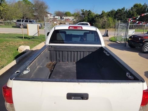Used 2010 Toyota Tundra 4x4 Double Cab image 6