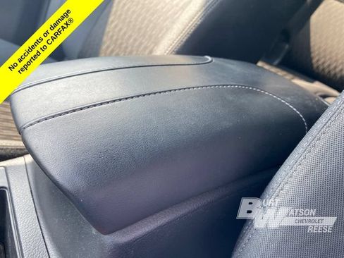 Used 2020 Nissan Rogue S FWD image 28