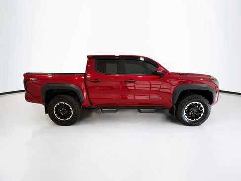 Used 2025 Toyota Tacoma TRD Off-Road w/ TRD Off Road Premium Package AWD/4WD image 8