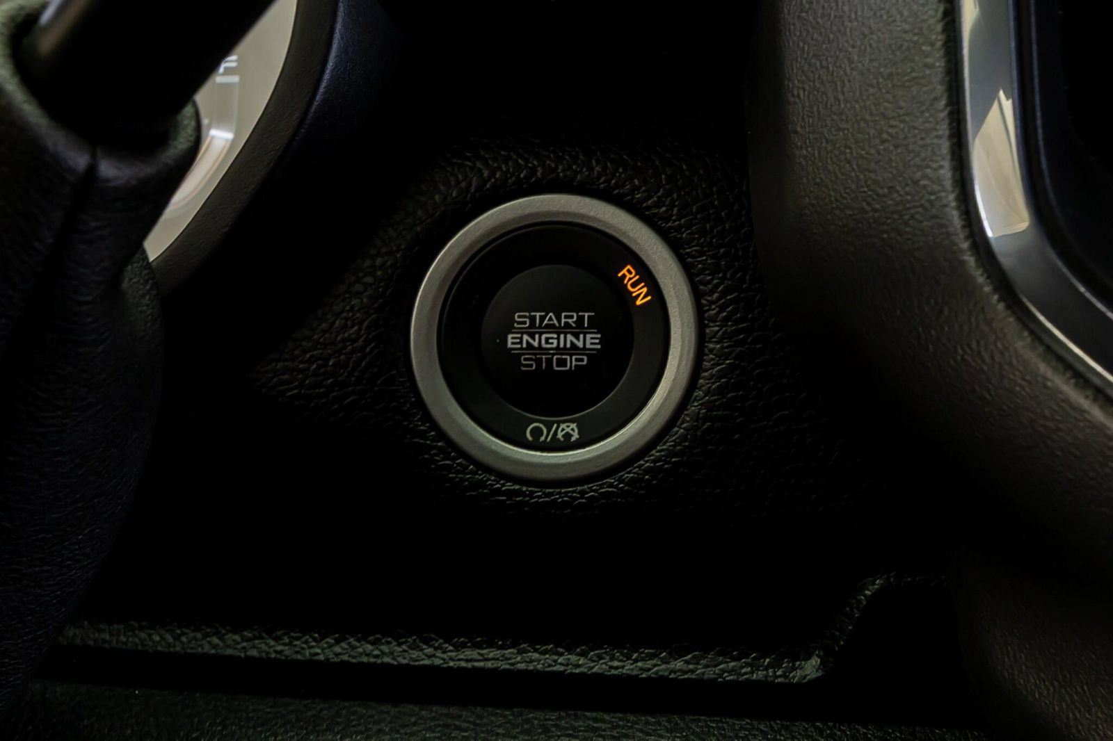 Used 2025 RAM 2500 Laramie w/ Night Edition AWD/4WD image 22