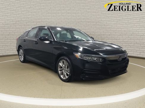 Used 2018 Honda Accord LX image 3