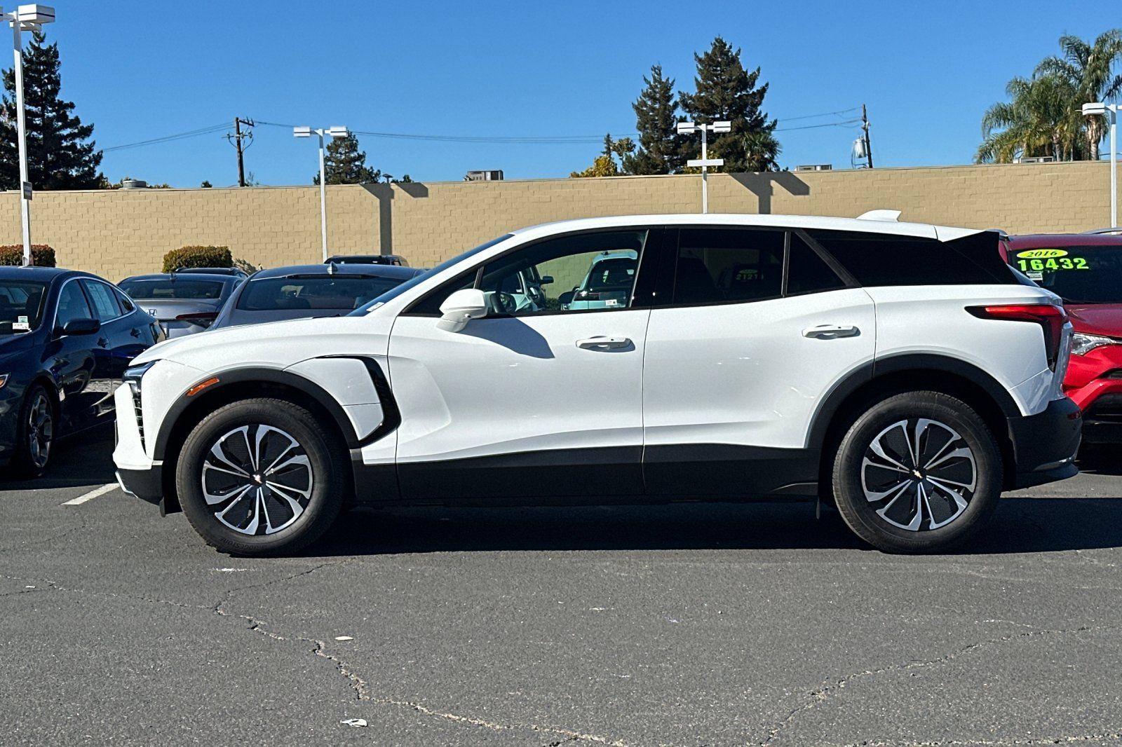 Used 2026 Chevrolet Blazer EV LT FWD image 8