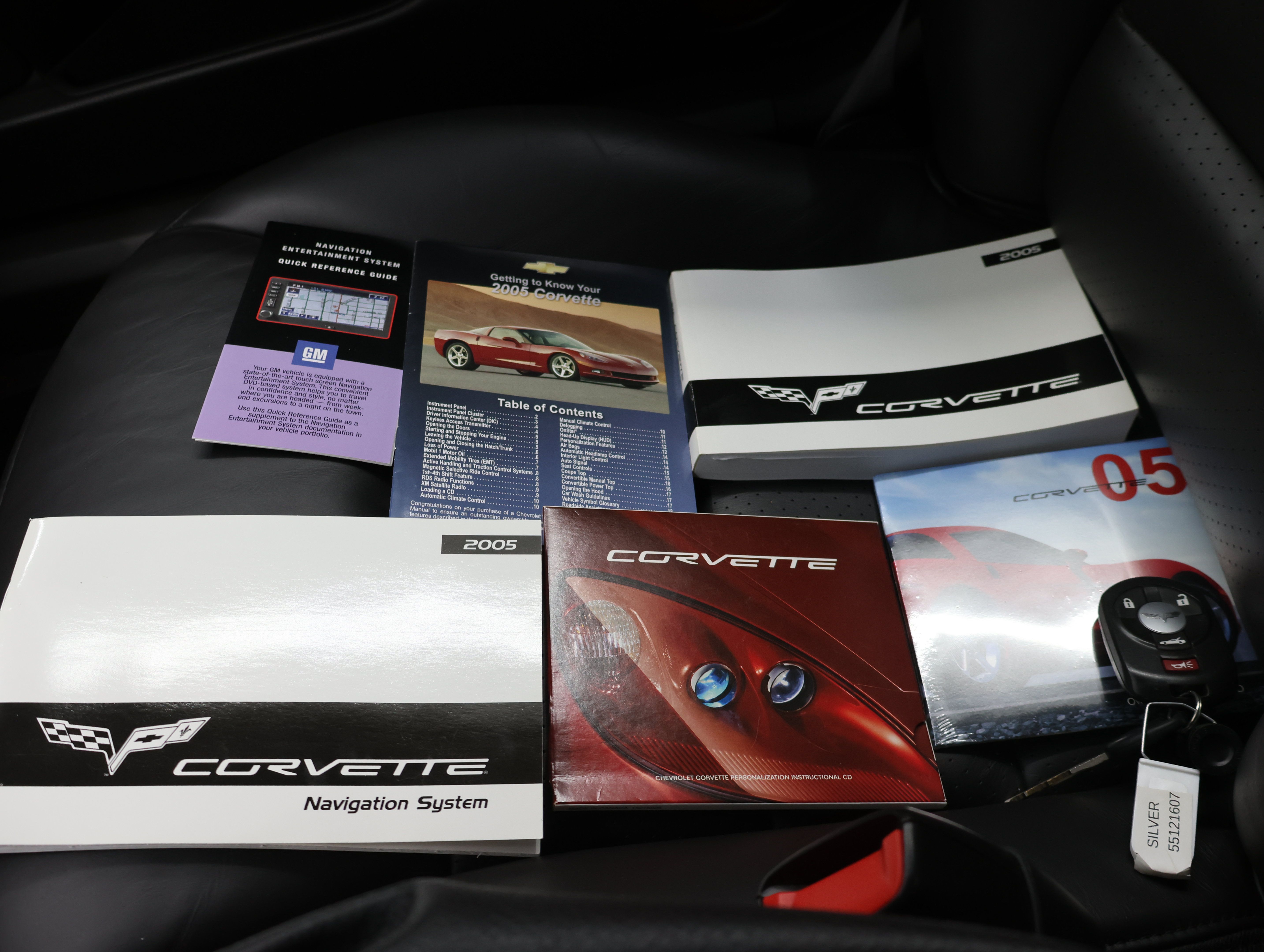 Used 2005 Chevrolet Corvette Coupe w/ Preferred Equipment Group RWD image 41