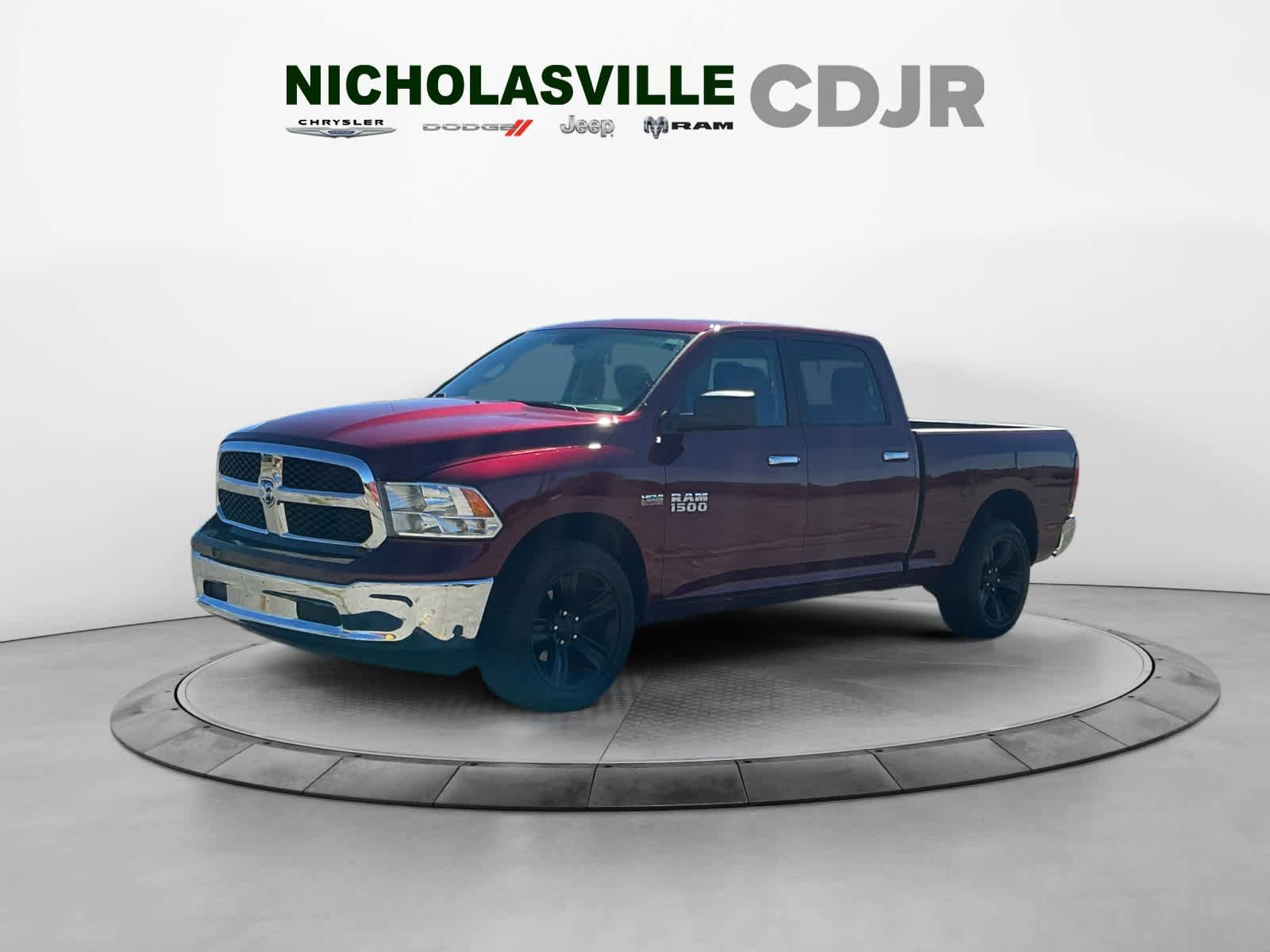 Used 2017 RAM 1500 Classic SLT AWD/4WD image 1