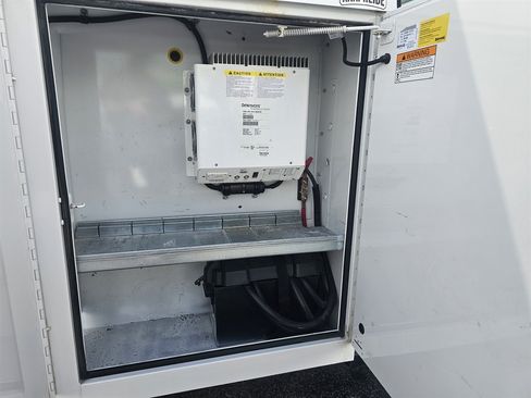 Used 2018 GMC Savana 3500 w/ Power Convenience Package RWD image 12