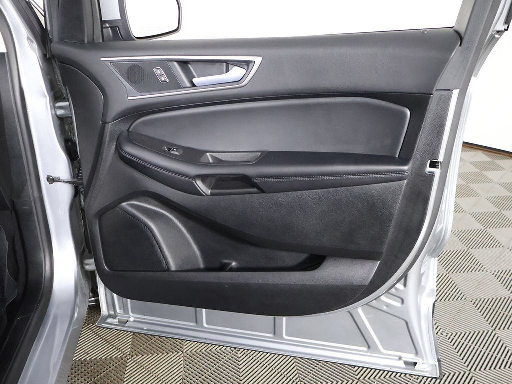 Used 2024 Ford Edge SEL w/ Convenience Package AWD/4WD image 23