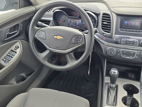 Used 2017 Chevrolet Impala LS image 29