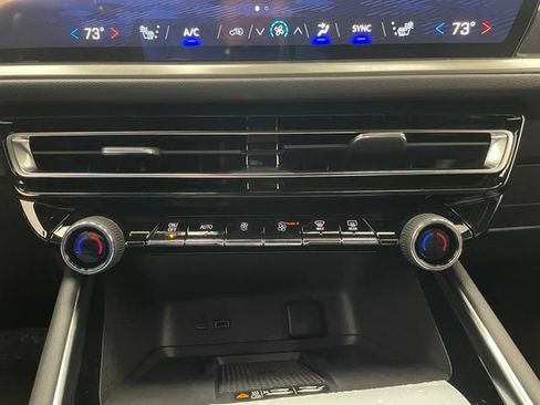 New 2026 Chevrolet Traverse LT w/ Driver Confidence Package AWD/4WD image 6
