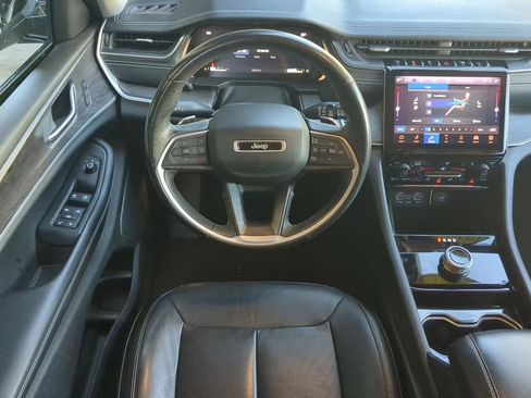 Used 2021 Jeep Grand Cherokee L Limited image 12