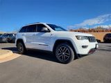Used 2018 Jeep Grand Cherokee Trailhawk w/ Trailhawk Luxury Group image 2