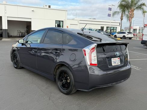 Used 2015 Toyota Prius Two FWD image 9