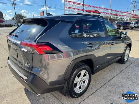 Used 2020 Toyota RAV4 XLE w/ XLE Grade Weather Package image 22