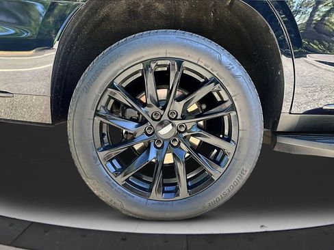 Used 2021 Cadillac Escalade Premium Luxury w/ LPO, Illumination Package AWD/4WD image 37