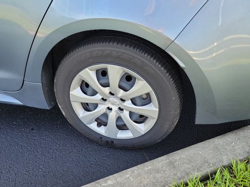 Used 2023 Toyota Corolla LE FWD image 21