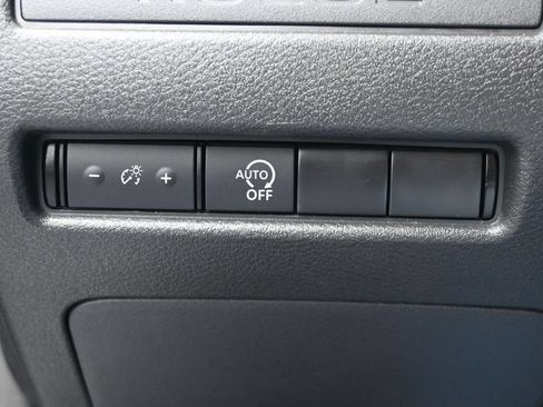 Used 2024 Nissan Rogue S AWD/4WD image 14