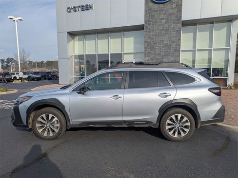 Certified 2025 Subaru Outback Limited w/ Popular Package #2 image 3