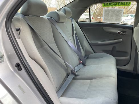 Used 2010 Toyota Corolla LE image 33