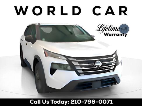 Used 2025 Nissan Rogue S FWD image 1