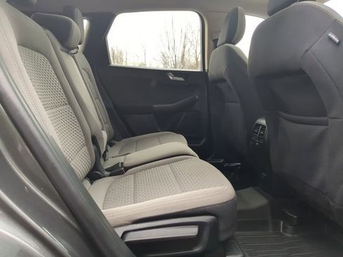 Used 2020 Ford Escape SE image 25