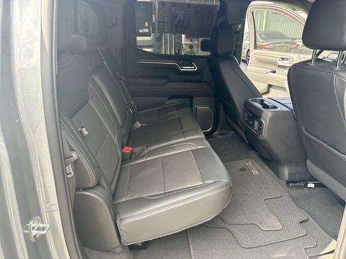 Used 2024 GMC Sierra 1500 Denali w/ Technology Package AWD/4WD image 29