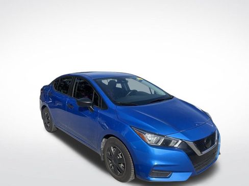 Used 2020 Nissan Versa S FWD image 4