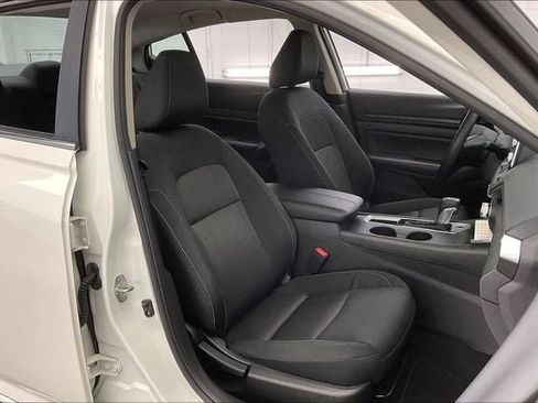 Used 2025 Nissan Altima 2.5 S image 7