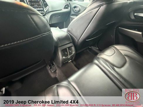 Used 2019 Jeep Cherokee Limited w/ Luxury Group AWD/4WD image 15