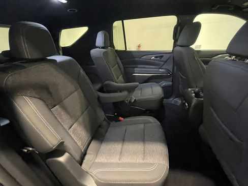 Used 2025 Chevrolet Traverse LT AWD/4WD image 26