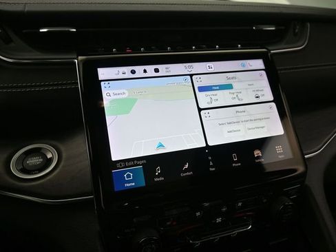 Used 2023 Jeep Grand Cherokee Overland image 34