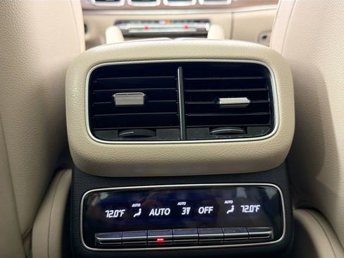 Used 2022 Mercedes-Benz GLS 450 4MATIC image 27