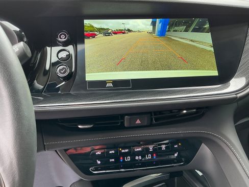 Used 2023 Buick Envision Essence image 8