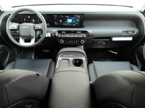 Used 2026 Hyundai Palisade SEL FWD image 2
