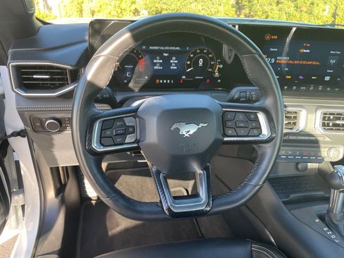 Used 2024 Ford Mustang Premium image 27