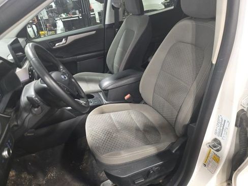 Used 2021 Ford Escape SE w/ SE Sport Appearance Package image 14