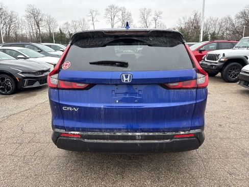 Used 2023 Honda CR-V EX image 5