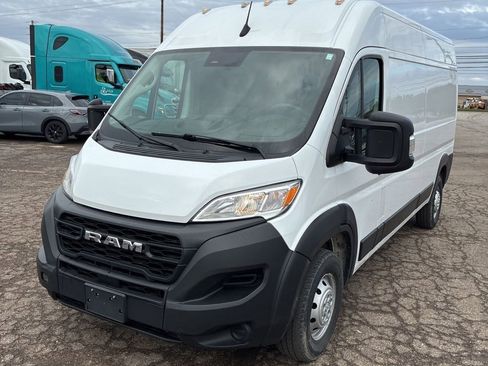 Used 2023 RAM ProMaster 2500 image 2