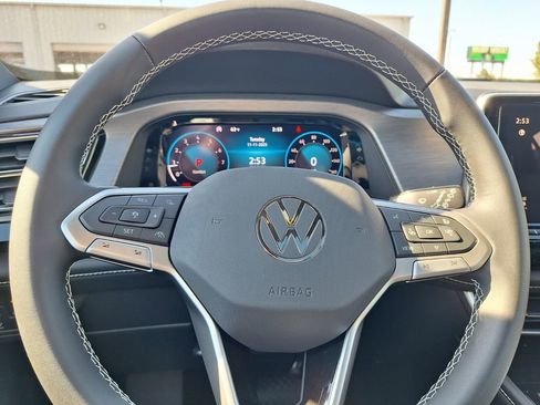 New 2026 Volkswagen Atlas Cross Sport SE image 21