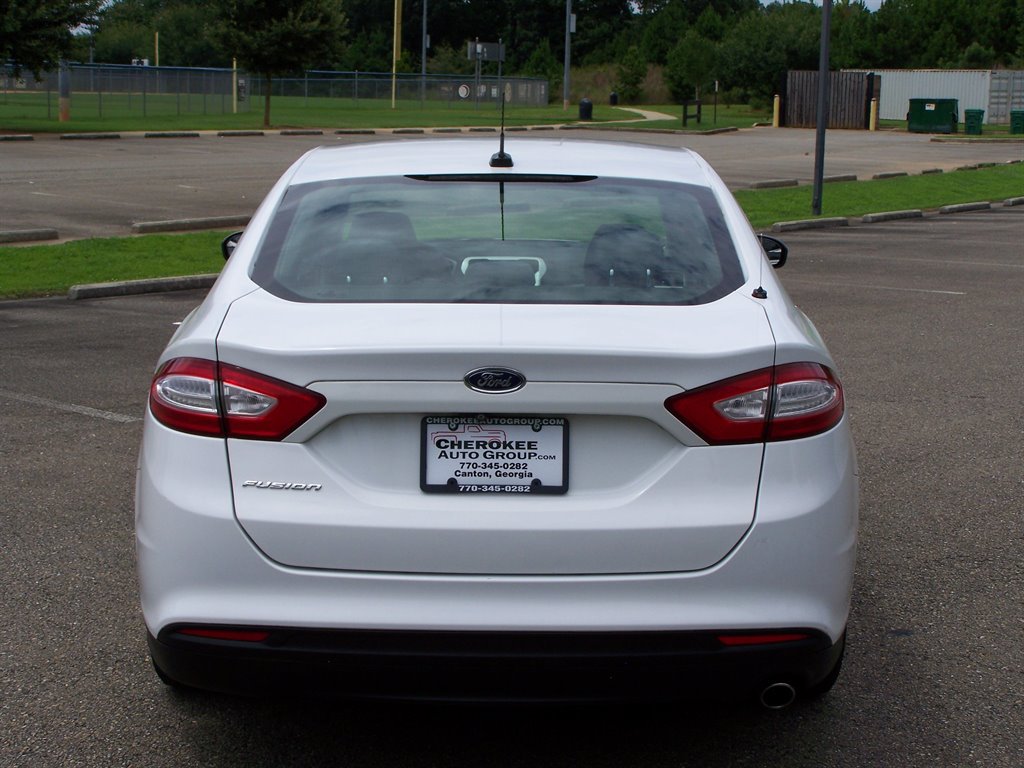 Used 2015 Ford Fusion S FWD image 22
