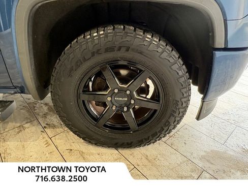 Used 2015 GMC Sierra 1500 Denali image 39