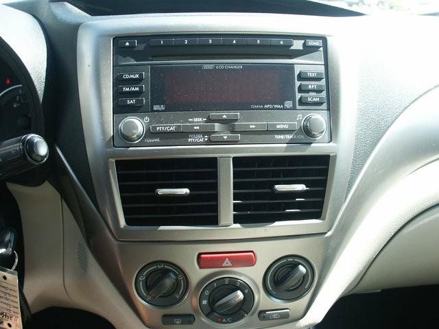 Used 2010 Subaru Impreza Outback Sport AWD/4WD image 11