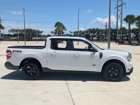 Used 2024 Ford Maverick Lariat w/ FX4 Off-Road Package AWD/4WD image 4