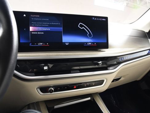 Used 2023 BMW X7 xDrive40i w/ Executive Package AWD/4WD image 32