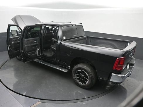 Used 2025 RAM 2500 Laramie AWD/4WD image 81